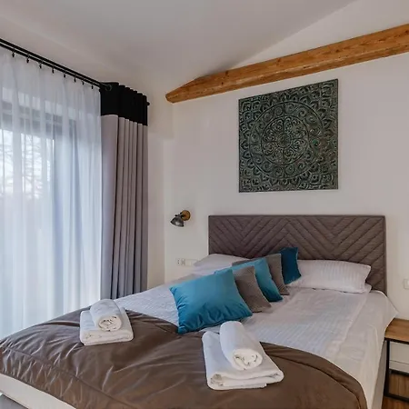 Apartment Ornak: Stylish With Balconies Near Krupówki *